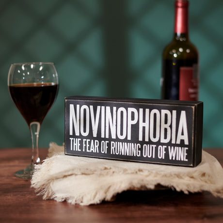 Novinophobia Box Sign